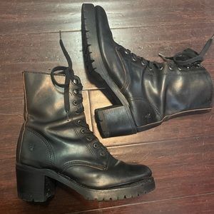 Sabrina Black Lace Up Frye Boots size 8